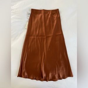 NWT ARITZIA BABTON MIDI SLIP SKIRT, 2, EPICUREAN BROWN